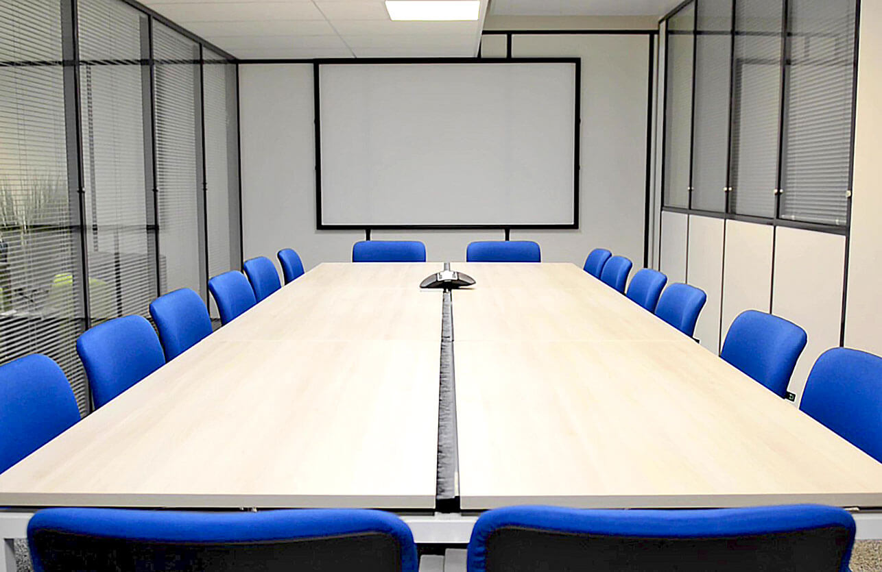 Photo de présentation d'agencement d'une salle de réunion dans les bureaux du Groupe Descours & Cabaud à Lyon (2ème arrondissement)